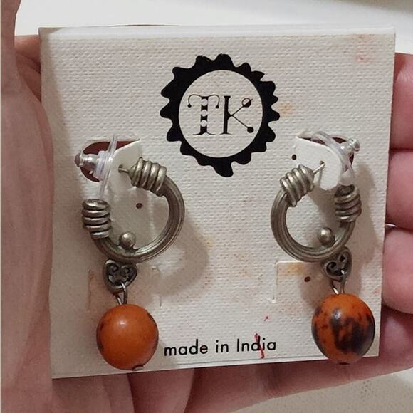 Treska Silver Tone beaded dangle chandelier earrings new - Picture 3 of 4